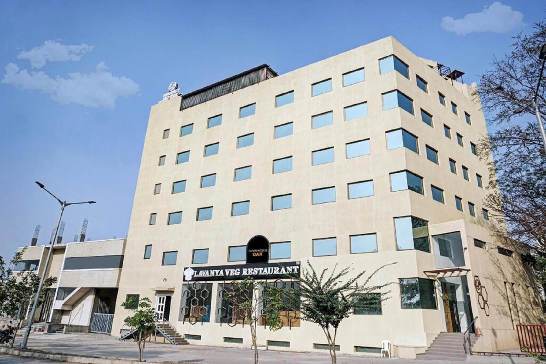 L P Regency, Pune Exterior foto