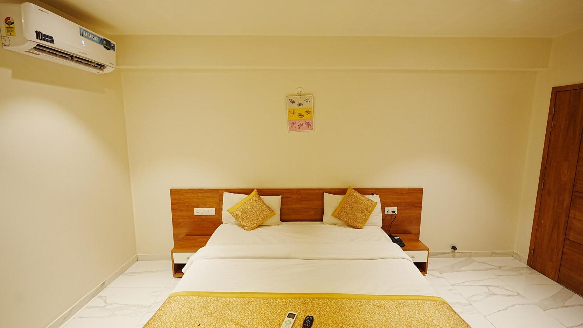L P Regency, Pune Exterior foto